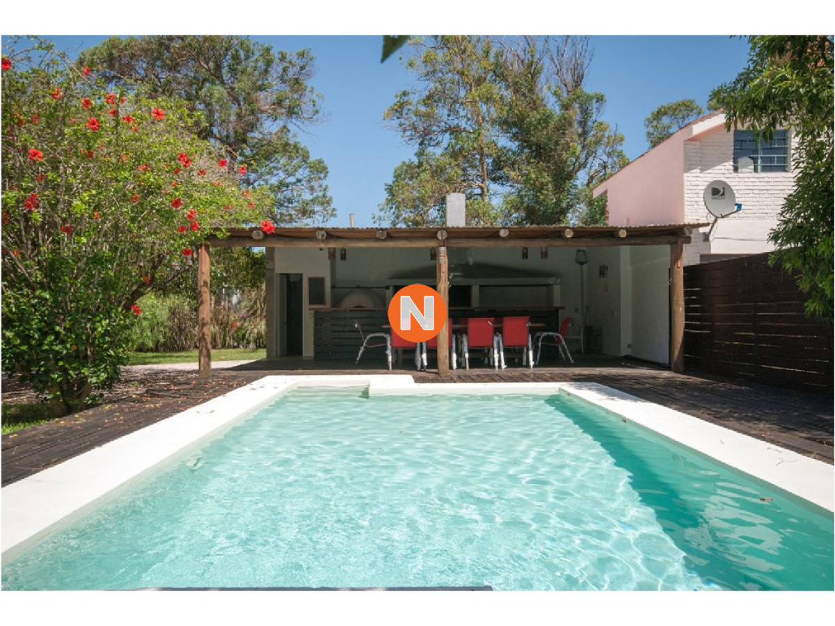 Casa Ref.209956 - Casa en Venta, Mansa, Punta del Este, 4 Dormitorios.