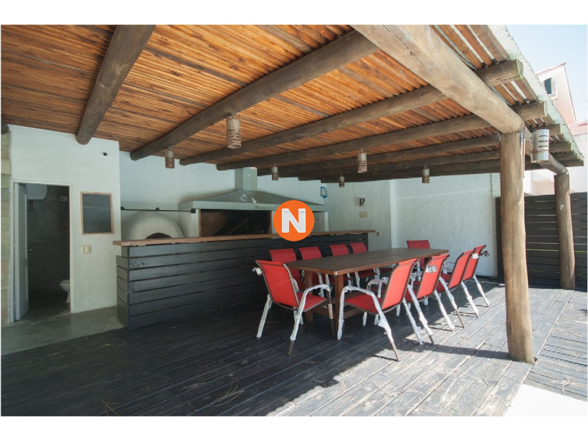 Casa Ref.209956 - Casa en Venta, Mansa, Punta del Este, 4 Dormitorios.