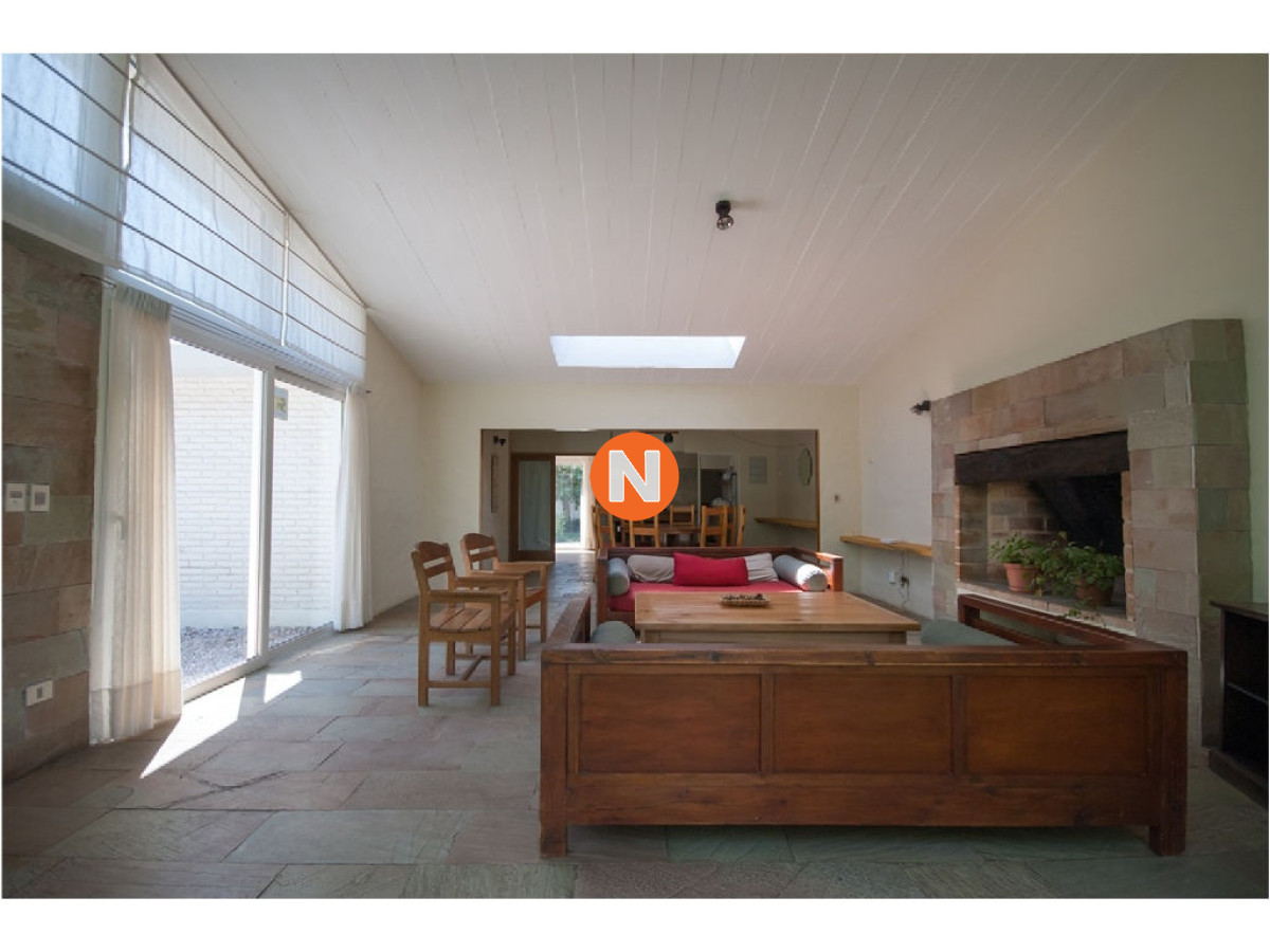 Casa Ref.209956 - Casa en Venta, Mansa, Punta del Este, 4 Dormitorios.