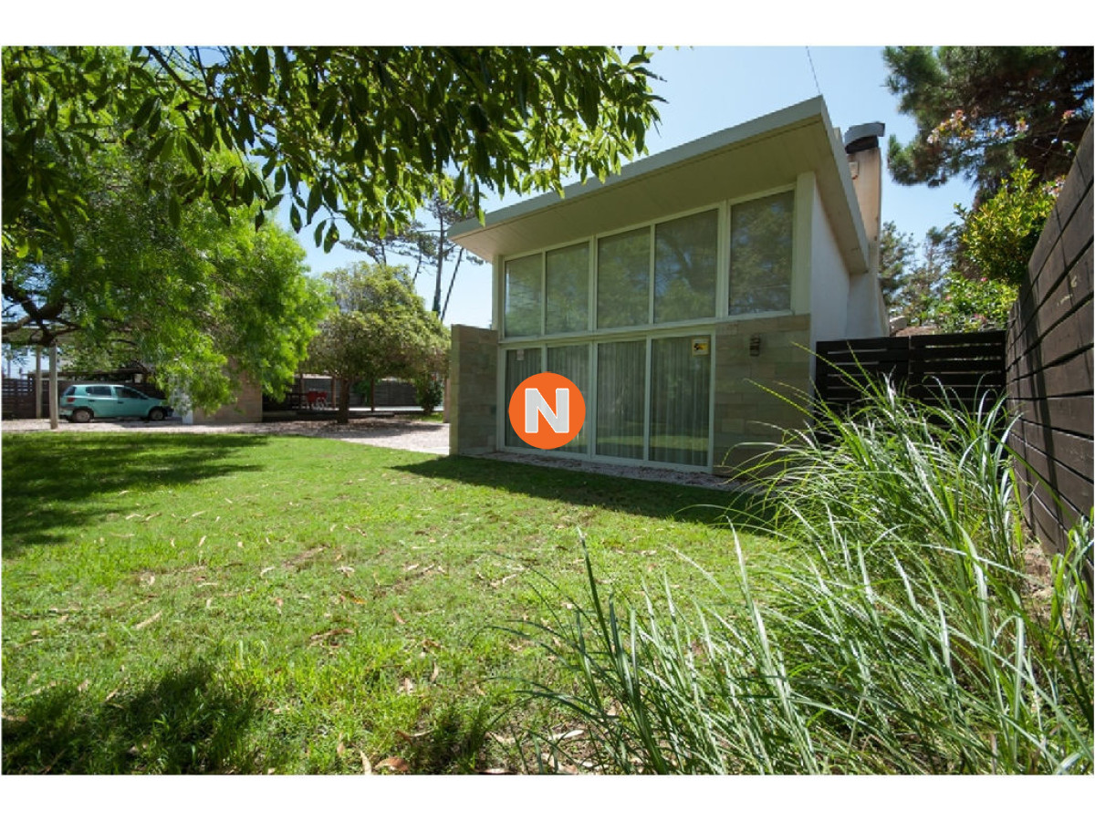 Casa Ref.209956 - Casa en Venta, Mansa, Punta del Este, 4 Dormitorios.