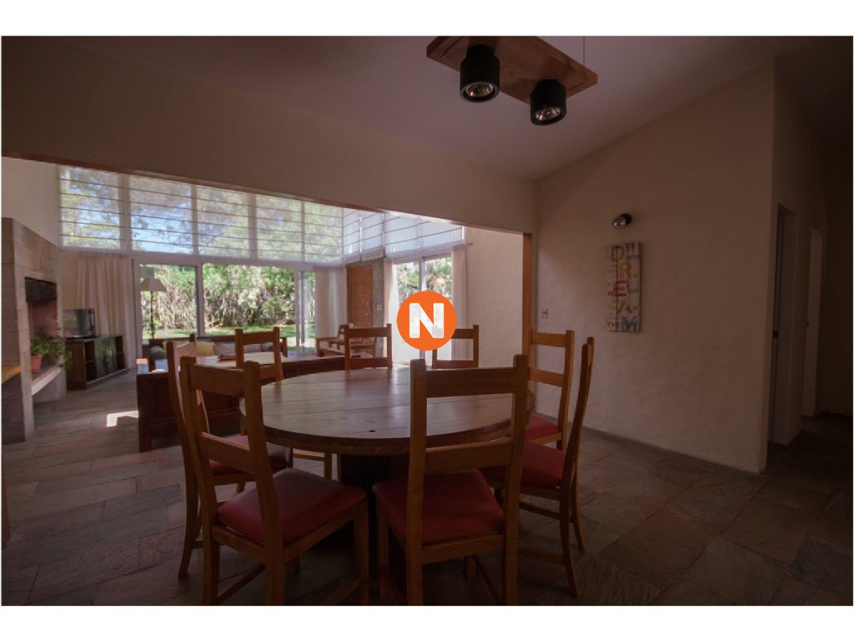 Casa Ref.209956 - Casa en Venta, Mansa, Punta del Este, 4 Dormitorios.