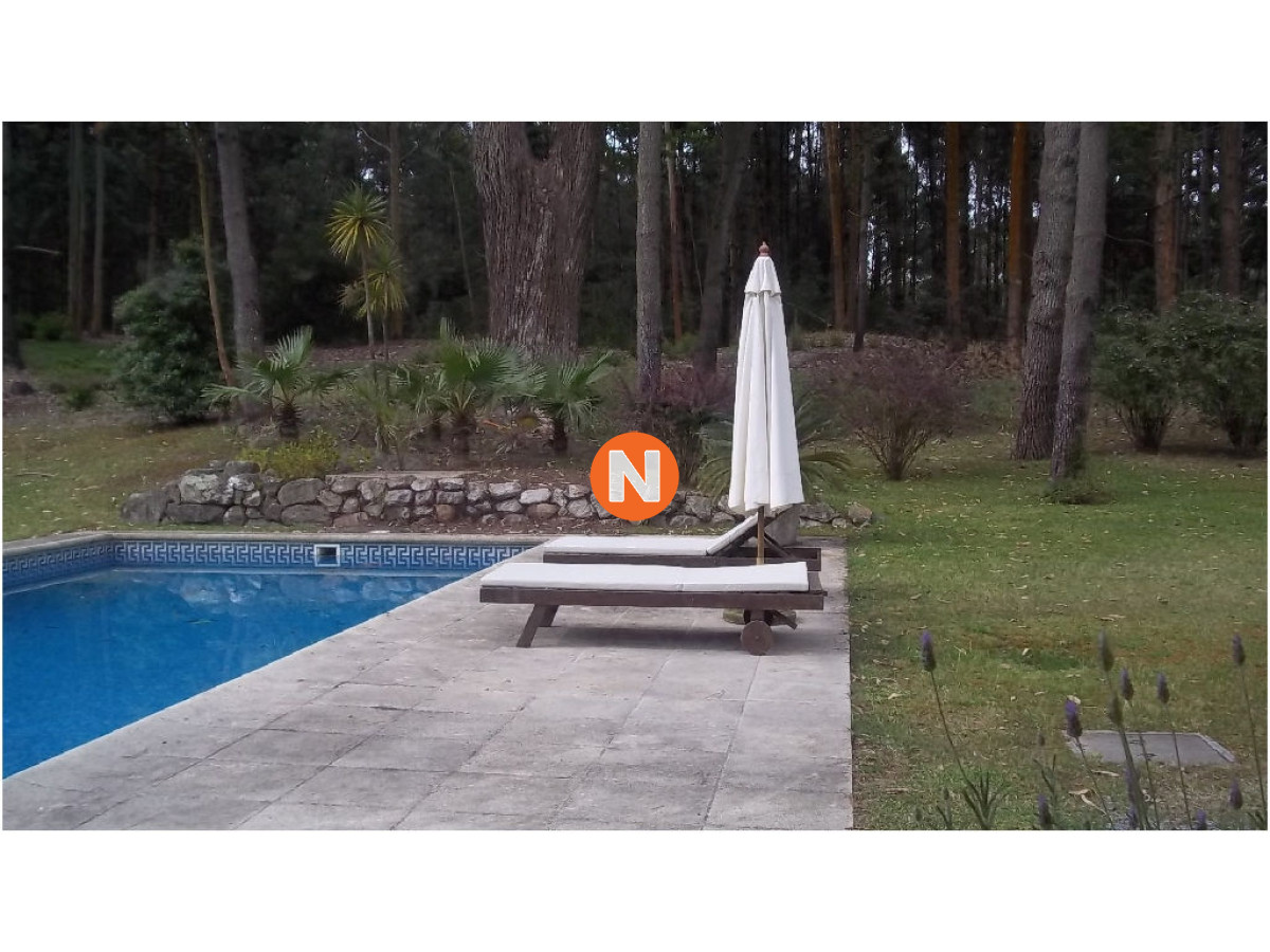 Casa Ref.206093 - Casa en Venta, Pinares, Punta del Este, 5 Dormitorios.