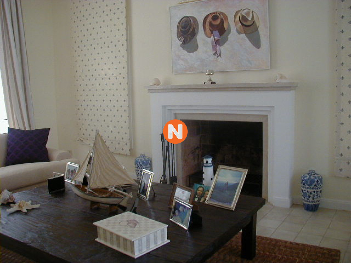 Casa Ref.206320 - Casa en Venta y Alquiler, Punta Piedras, Manantiales, 6 Dormitorios.