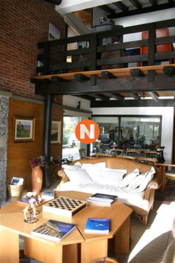 Casa Ref.206757 - Casa en Venta, Peninsula, Punta del Este, 4 Dormitorios.
