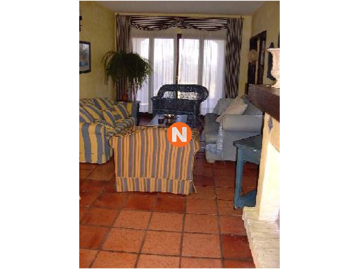 Casa Ref.207151 - Casa en Alquiler, La Barra, 4 Dormitorios.