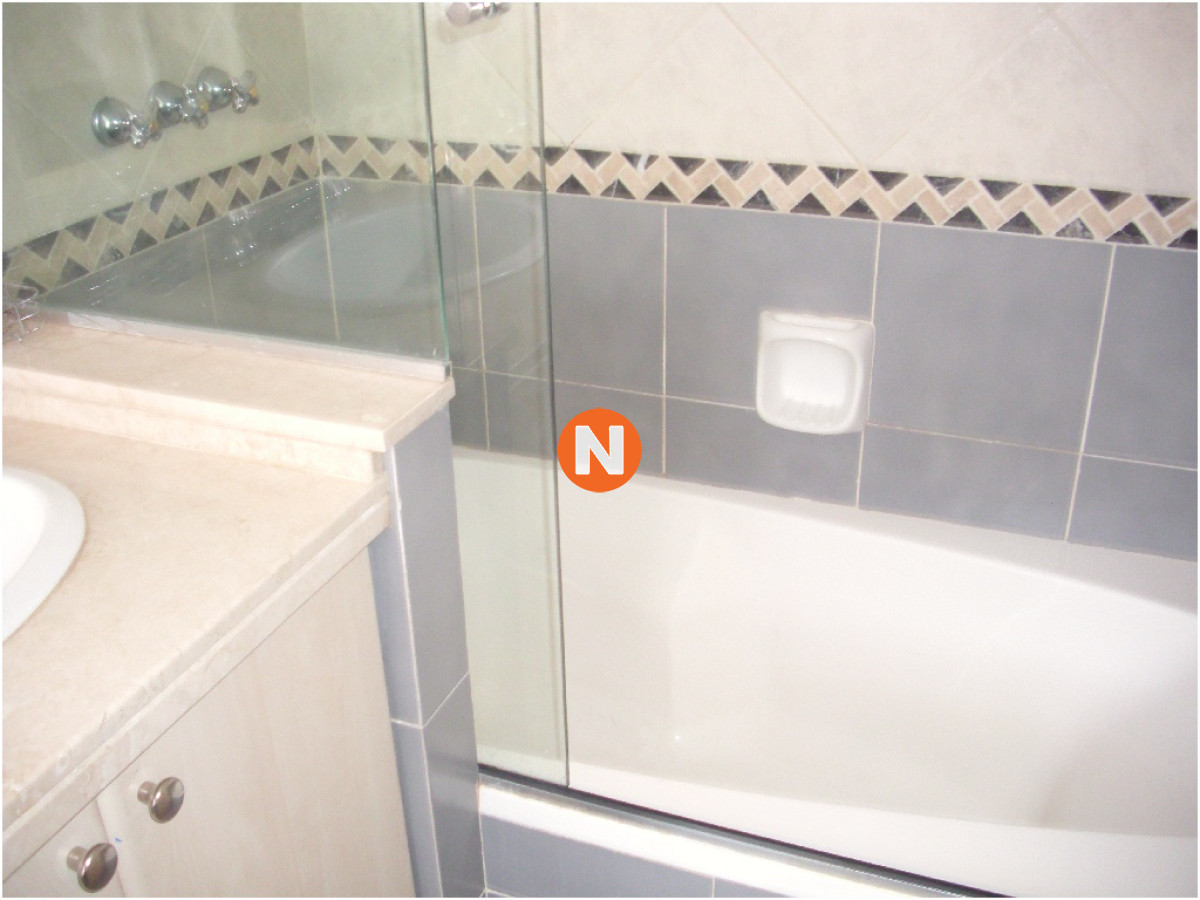 Casa Ref.205107 - Casa en Venta y Alquiler, Mansa, Punta del Este, 5 Dormitorios.