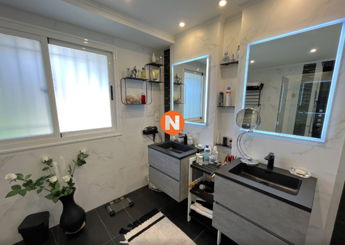 Casa Ref.221174 - Casa en Punta del Este, Lugano