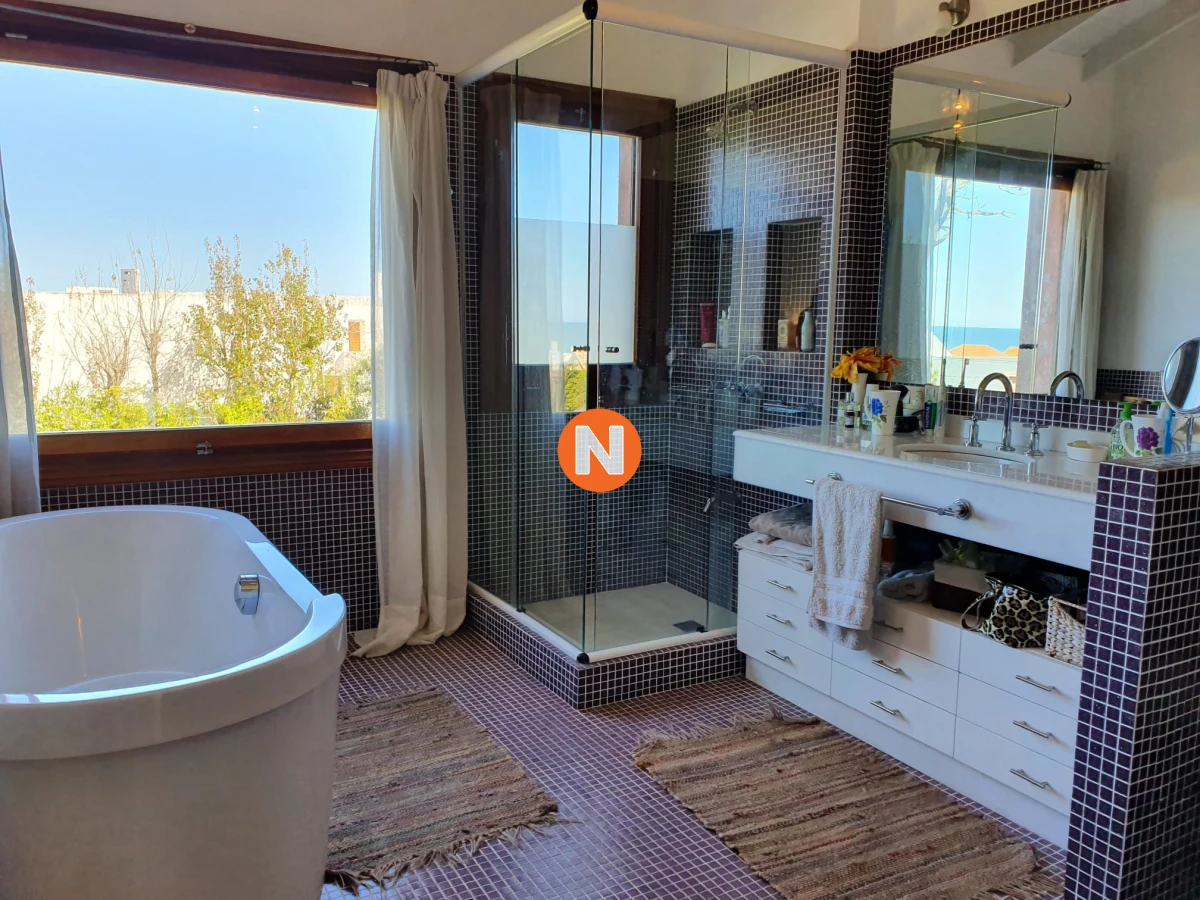 Casa Ref.219433 - Casa en Montoya de 5 dormitorios