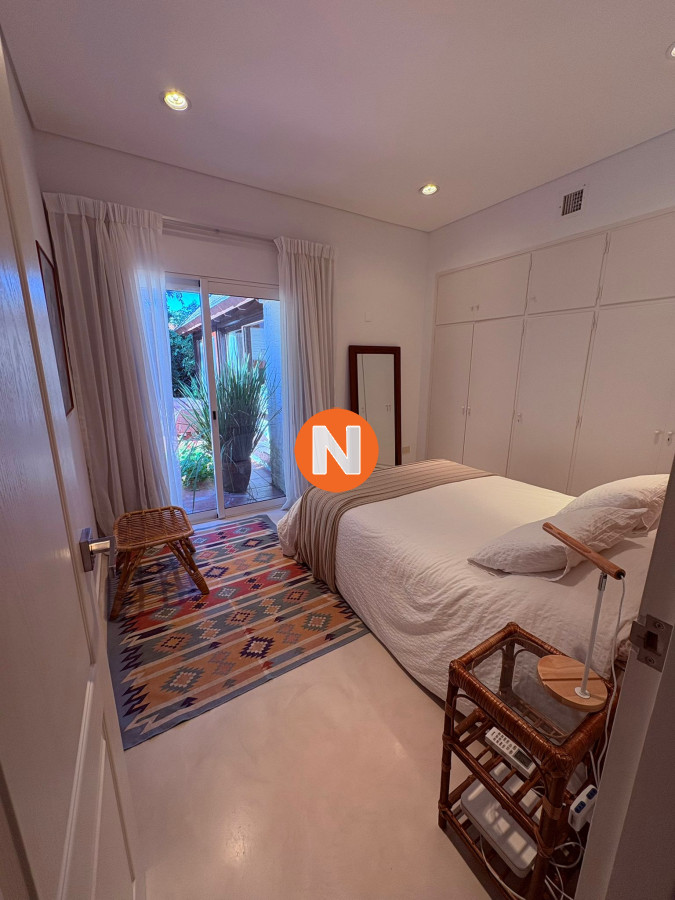 Casa Ref.216497 - Casa en venta en Punta del este!