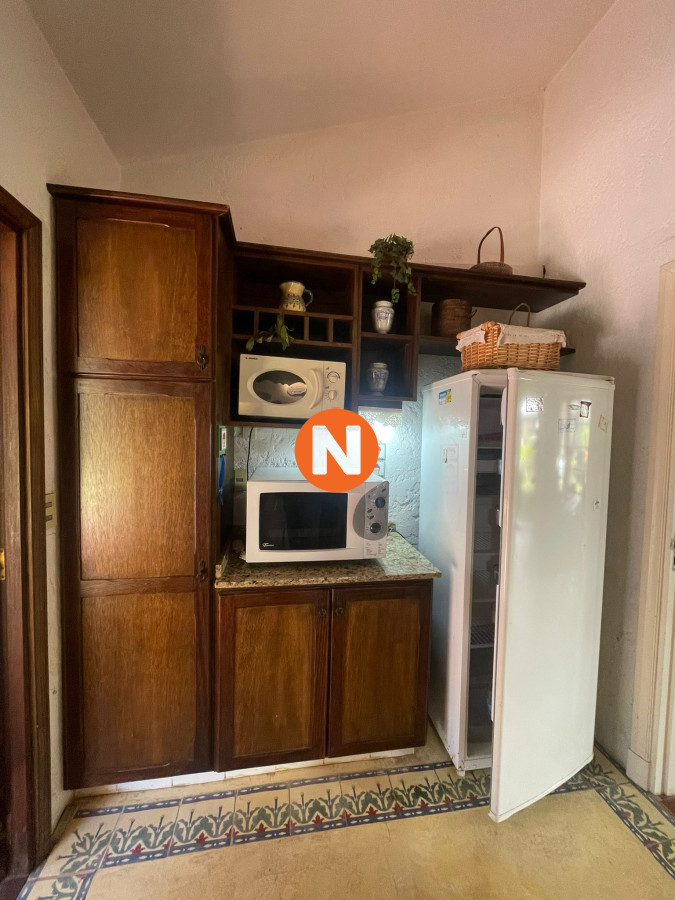 Casa Ref.219418 - En venta casa de 3 dormitorios más dependencia, brava, Punta del Este