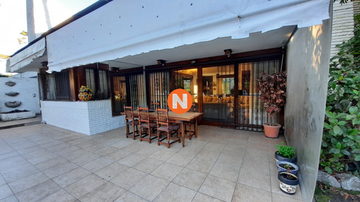 Casa Ref.207944 - CASA EN VENTA EN MANSA PUNTA DEL ESTE 5 DORMITORIOS 