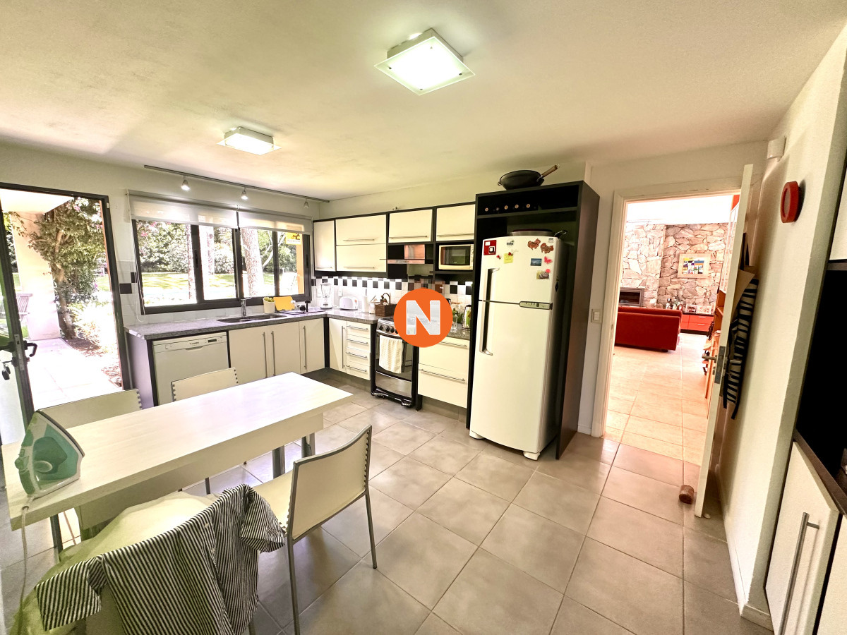 Casa Ref.223253 - Casa en venta en barrio privado, Punta del Este