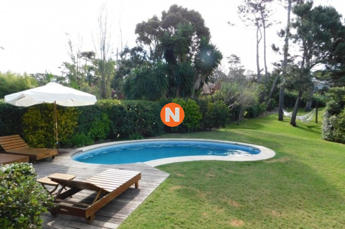 Casa Ref.218030 - Casa a la Venta, 4 dormitorios, La Barra