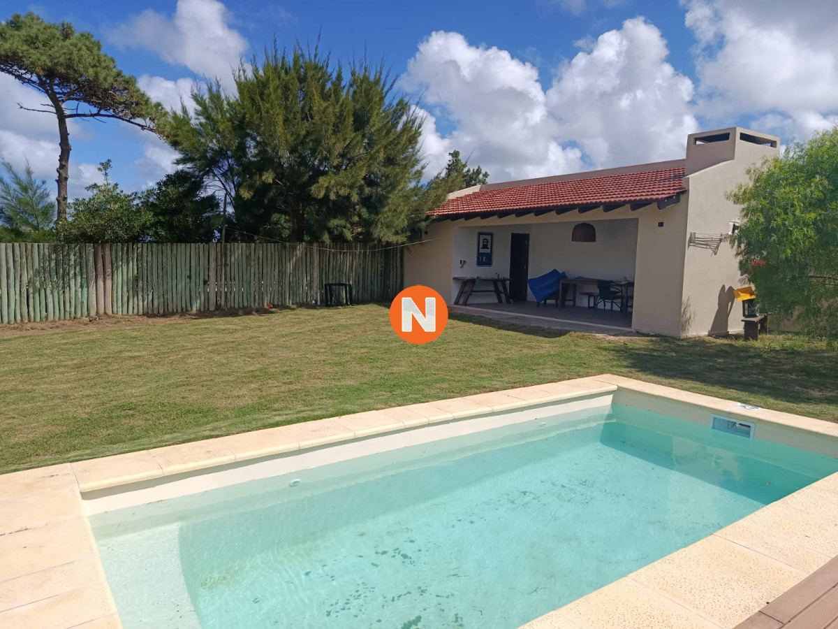 Casa Ref.216785 -  Espectacular Casa en venta en Manatiales 