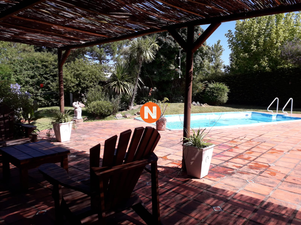 Casa Ref.223860 - Casa en Venta, 4 dormitorios