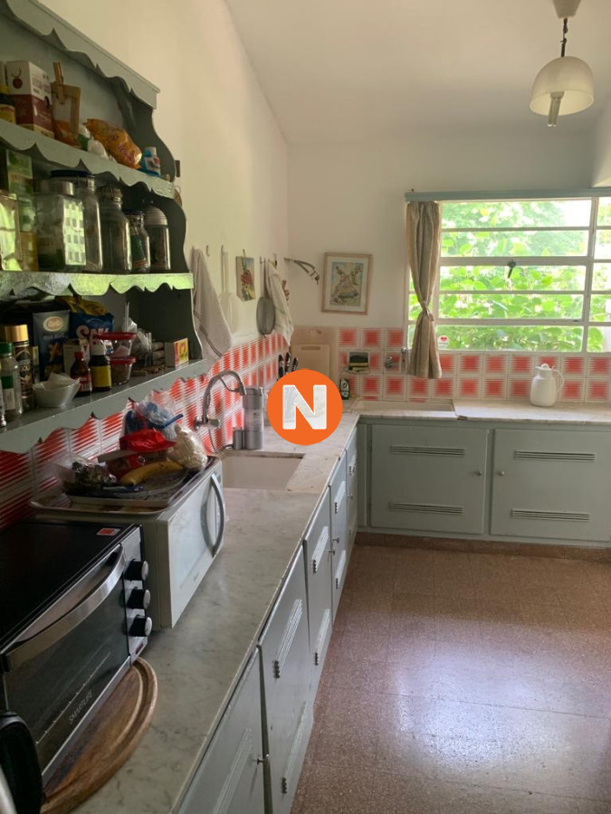 Casa Ref.220373 - Excelente oportunidad Chalet con amplios jardines y espacios verdes en venta