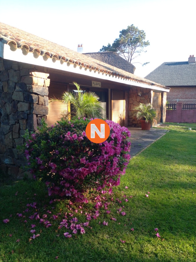 Casa Ref.222986 - Casa en venta en Pinares zona ideal!!