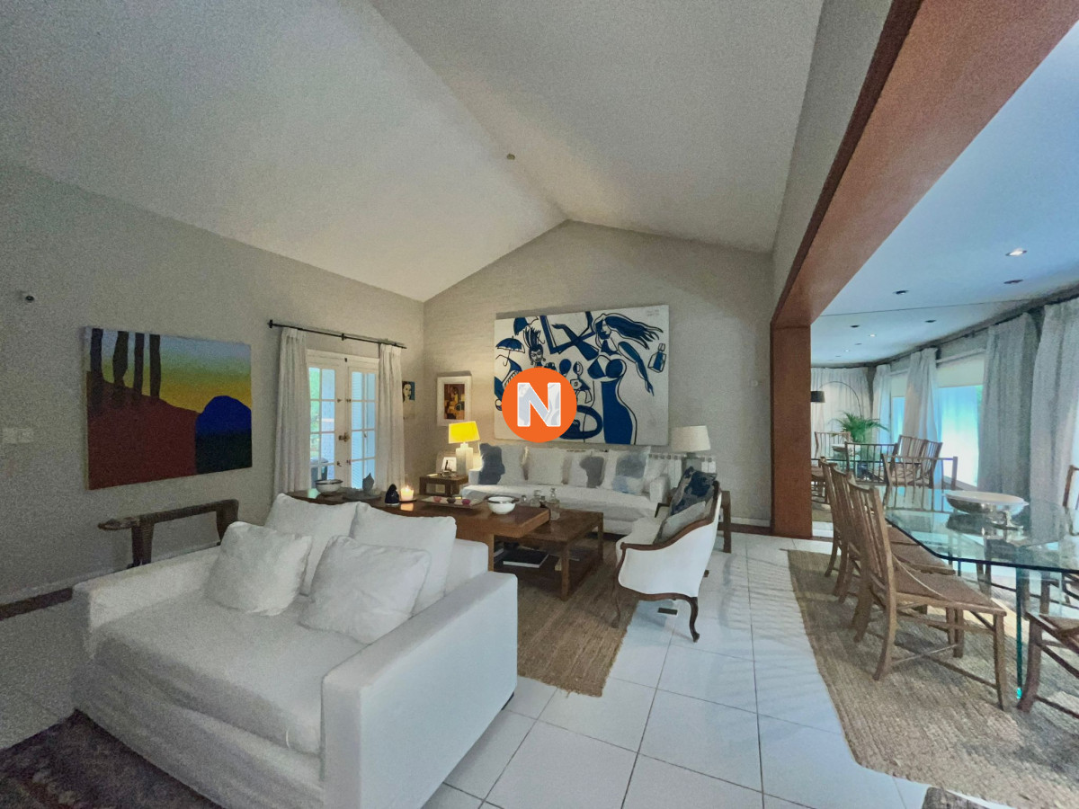 Casa Ref.207154 - Casa en Venta, Mansa, Punta del Este, 3 Dormitorios.