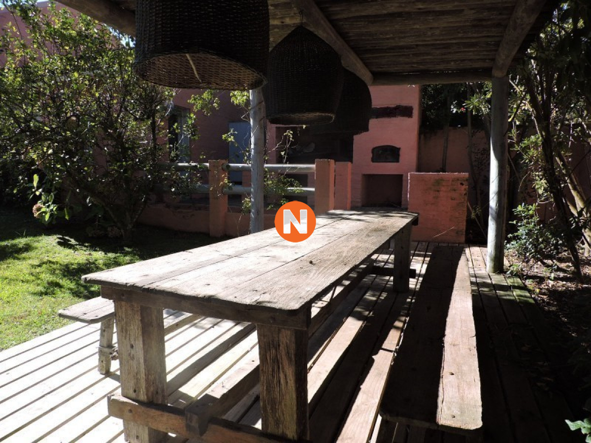 Casa Ref.223506 - Casa en Venta, 7 dormitorios, Punta del Este