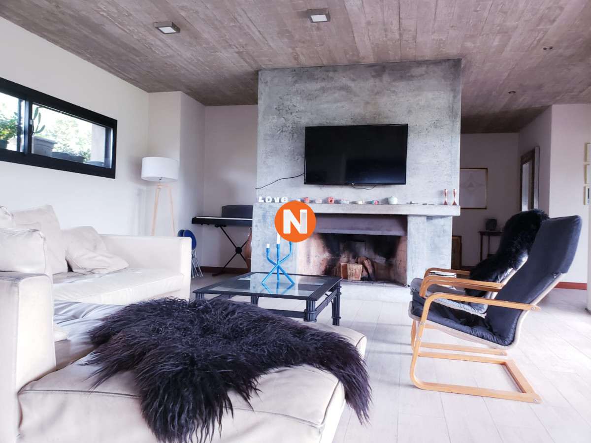 Casa Ref.209454 - Casa en Venta y Alquiler, La Residence, Punta del Este, 3 Dormitorios.
