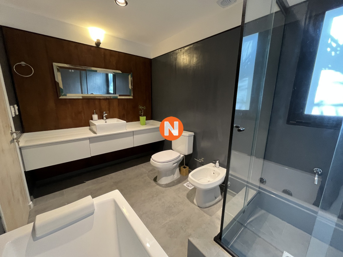 Casa Ref.223722 - Casa en Venta, 3 dormitorios