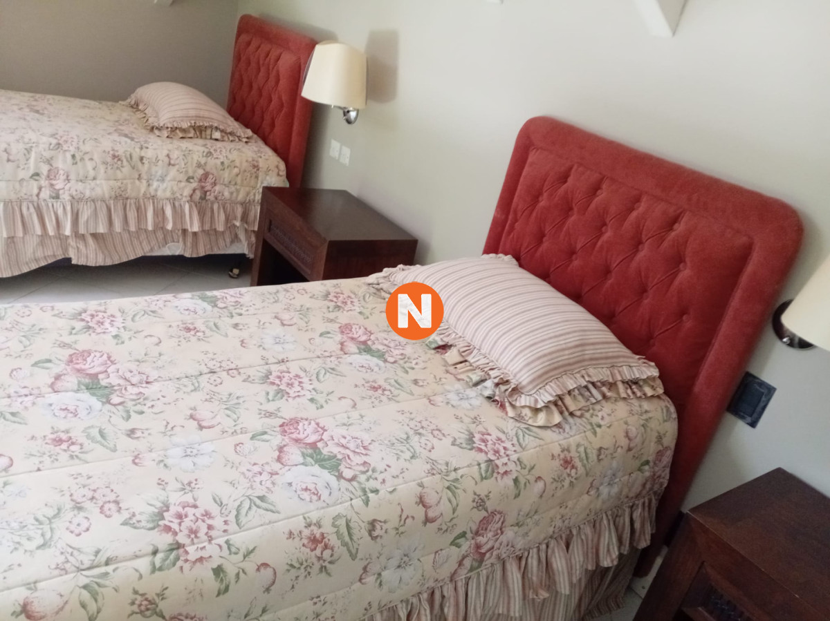 Casa Ref.219376 - Casa para alquilar de 5 dormitorios en Punta del Este 