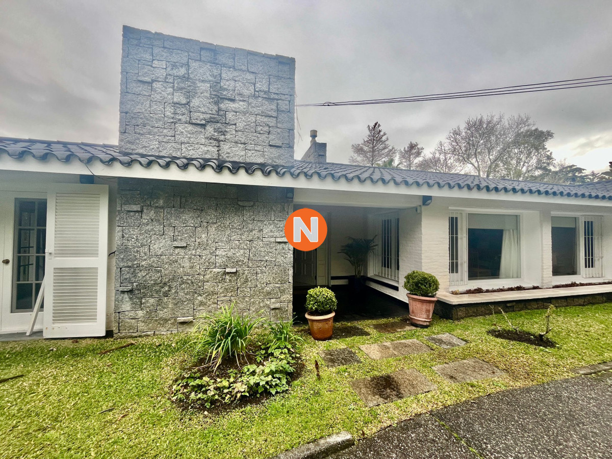 Casa Ref.207154 - Casa en Venta, Mansa, Punta del Este, 3 Dormitorios.