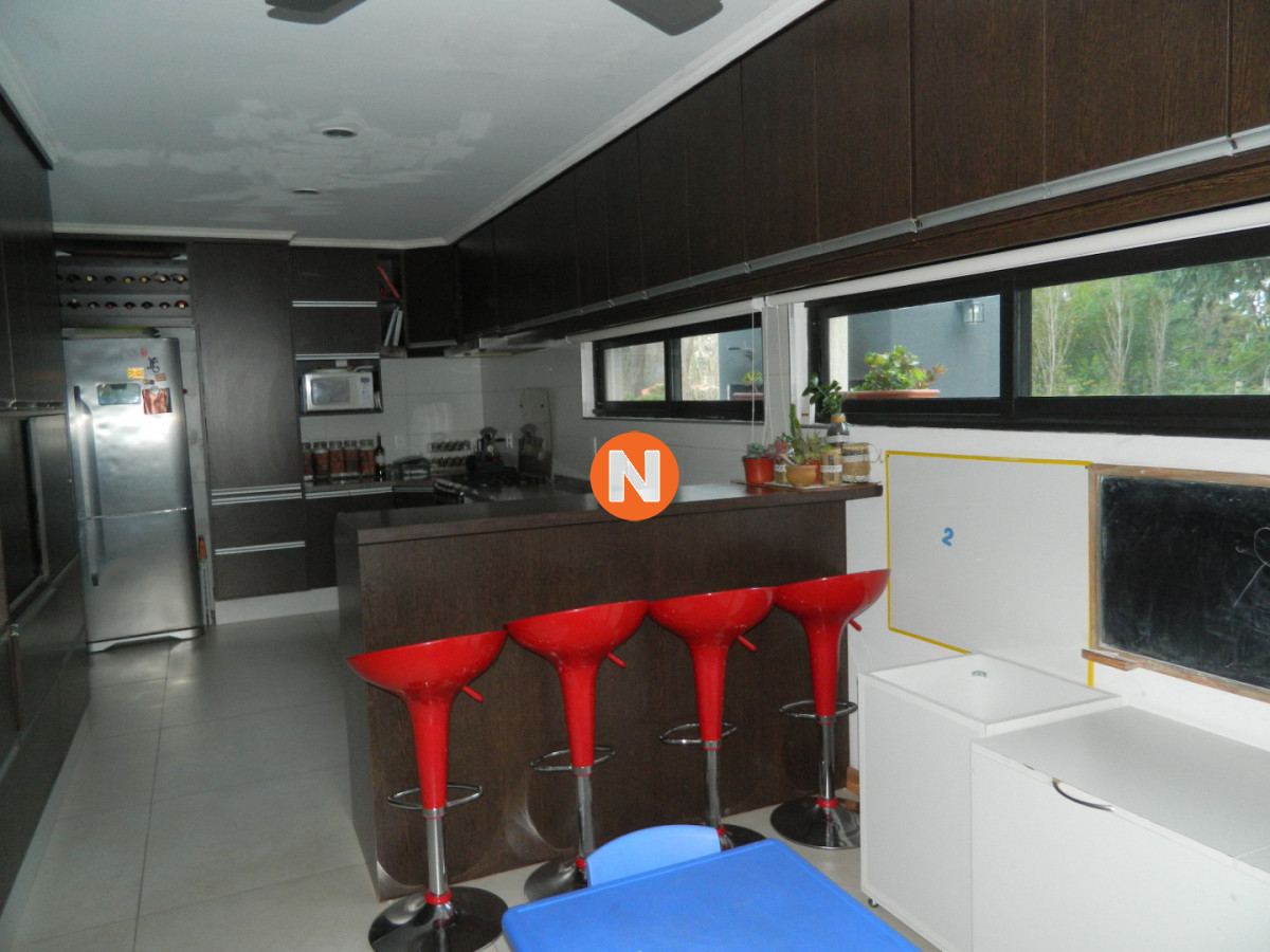 Casa Ref.224826 - Casa en Venta barrio La Arbolada