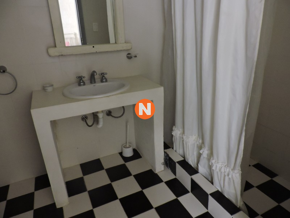 Casa Ref.223506 - Casa en Venta, 7 dormitorios, Punta del Este