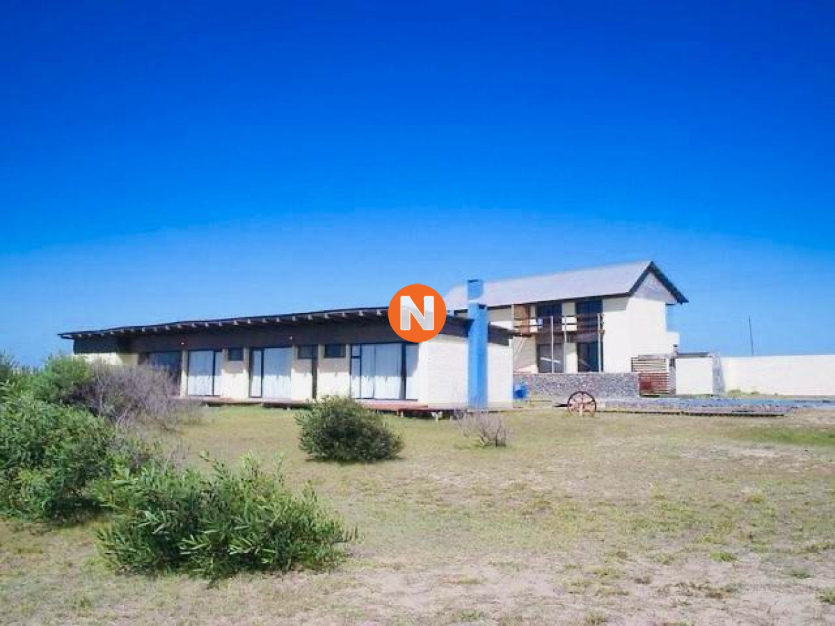 Casa Ref.206439 - Casa en Alquiler, Santa Monica, Manantiales, 4 Dormitorios.