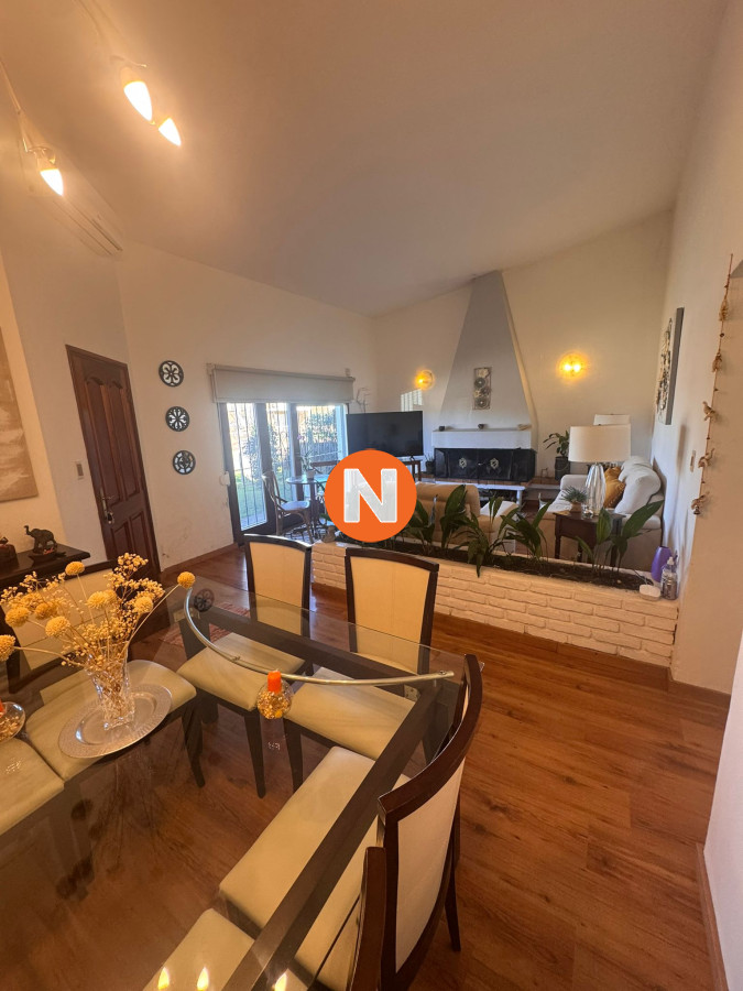 Casa Ref.223817 - Venta de casa de 3 dormitorios