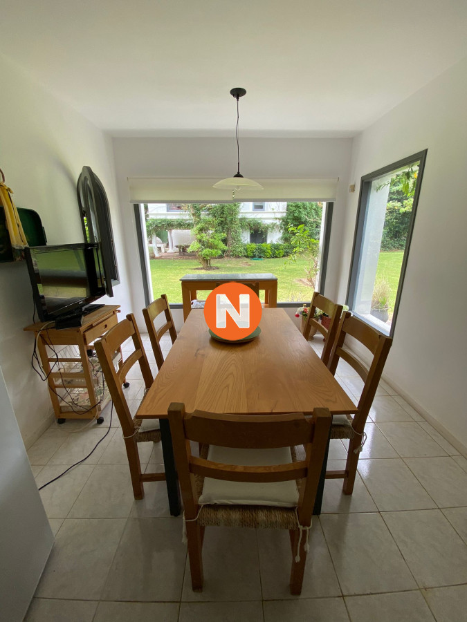 Casa Ref.205176 - Casa en Venta y Alquiler, Rincón del Indio, Punta del Este, 4 Dormitorios.