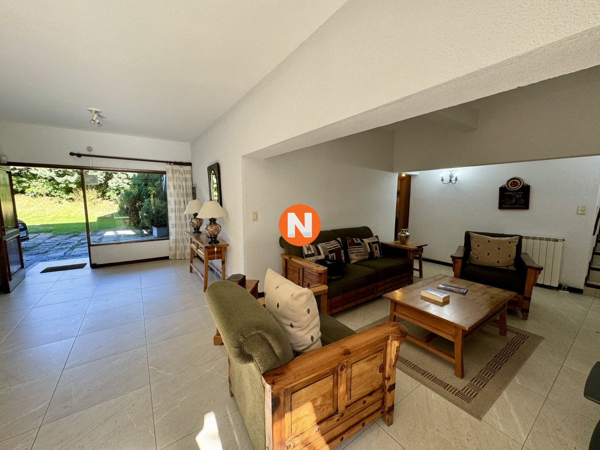Casa Ref.209609 - Casa en Venta, Pinares, Punta del Este, 4 Dormitorios.