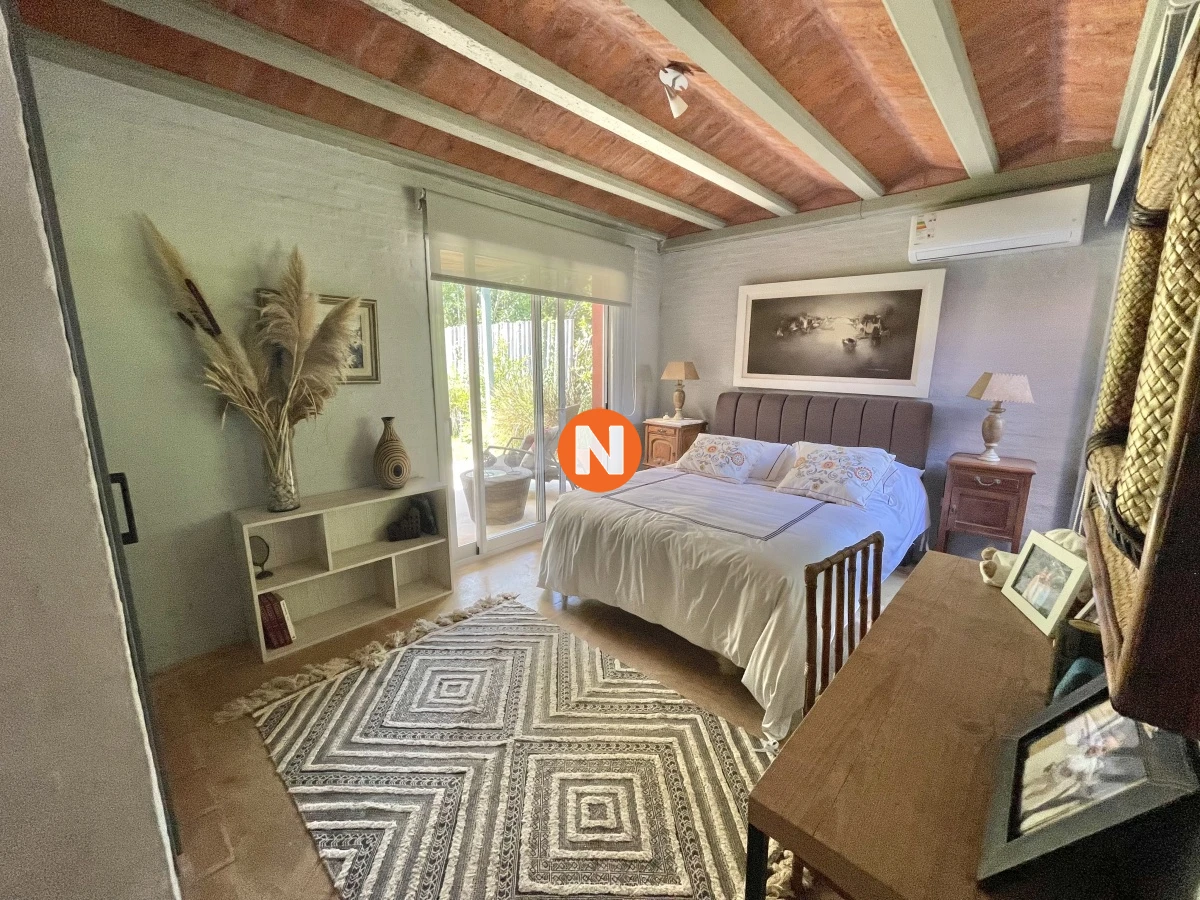 Casa Ref.220551 - VENTA DE CASA DE 3 DORMITORIOS Y SERVICIO EN RINCON DEL INDIO PUNTA DEL ESTE
