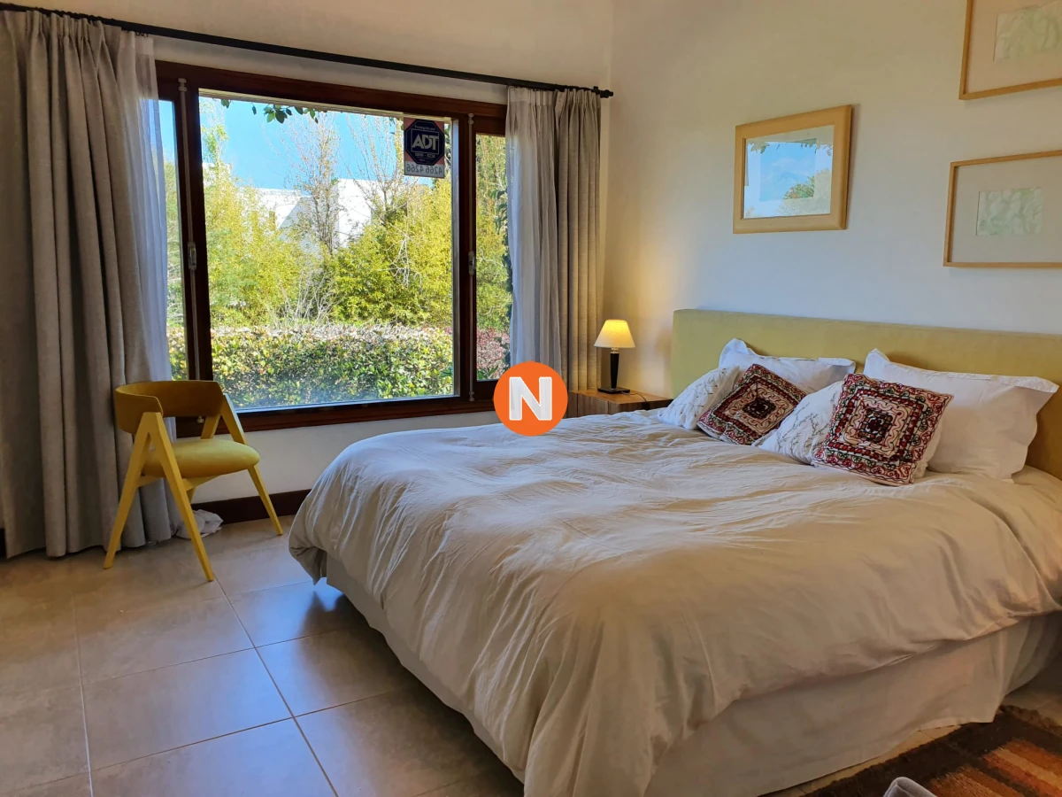 Casa Ref.219433 - Casa en Montoya de 5 dormitorios