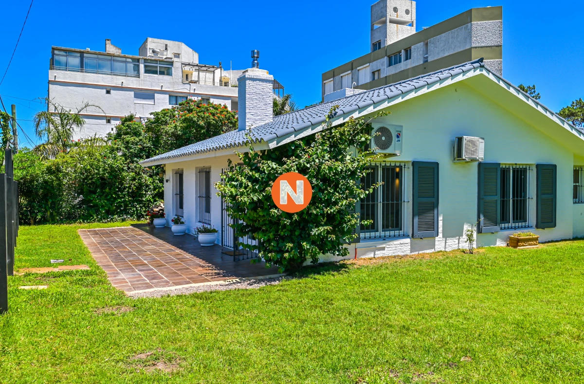 Casa Ref.208983 - Casa en Venta, Mansa, Punta del Este, 3 Dormitorios.