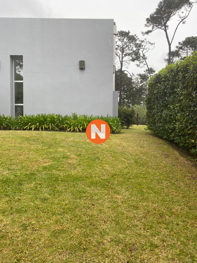 Casa Ref.217116 - Casa en Venta en LA Arbolada, Punta del Este 4 Suites