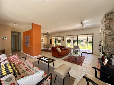 Casa en venta en barrio privado, Punta del Este