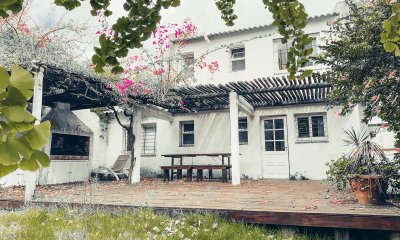 casa en venta a metros del mar en la barra
