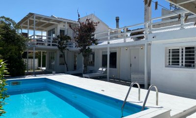 Casa en Venta y Alquiler, La Barra, La Barra, 4 Dormitorios.