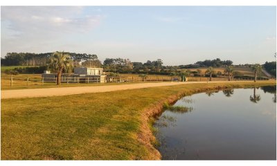 Casa en Venta y Alquiler, Laguna Estate, Manantiales, 4 Dormitorios.
