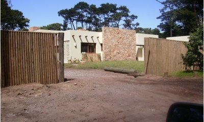 Casa en Venta y Alquiler, San Rafael, Punta del Este, 4 Dormitorios.