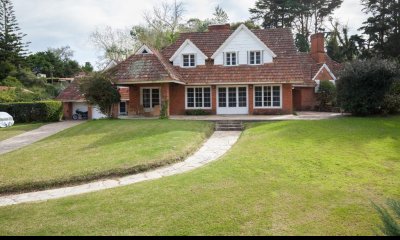 Casa en Venta, Golf, Punta del Este, 5 Dormitorios.