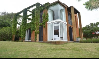 Casa en alquiler en Manantiales, 4 dormitorios