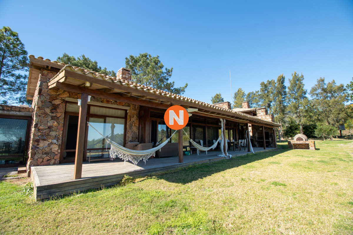 Chacra Ref.220760 - Espectacular Chacra con vista a la Laguna Del Sauce y Playa Mansa