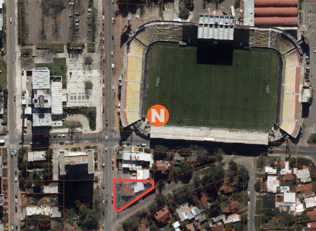 Local Ref.225476 - Terreno con proyecto comercial y corporativo aprobado en ubicación estratégica de Maldonado