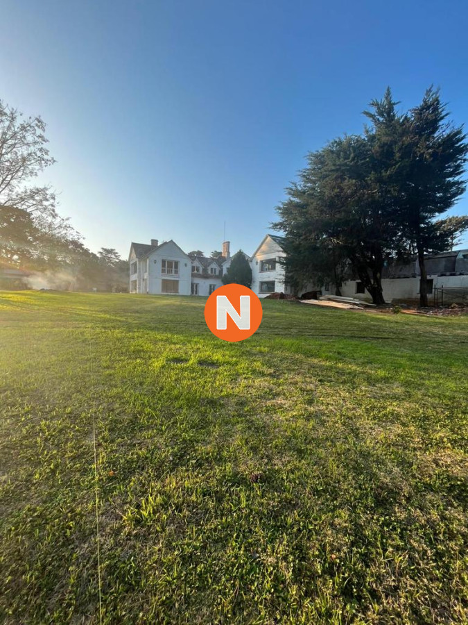 Terreno Ref.220096 - VENTA DE LOTE EN BARRIO PRIVADO EN AMELIE RESIDENES EN EL GOLF PUNTA DEL ESTE 