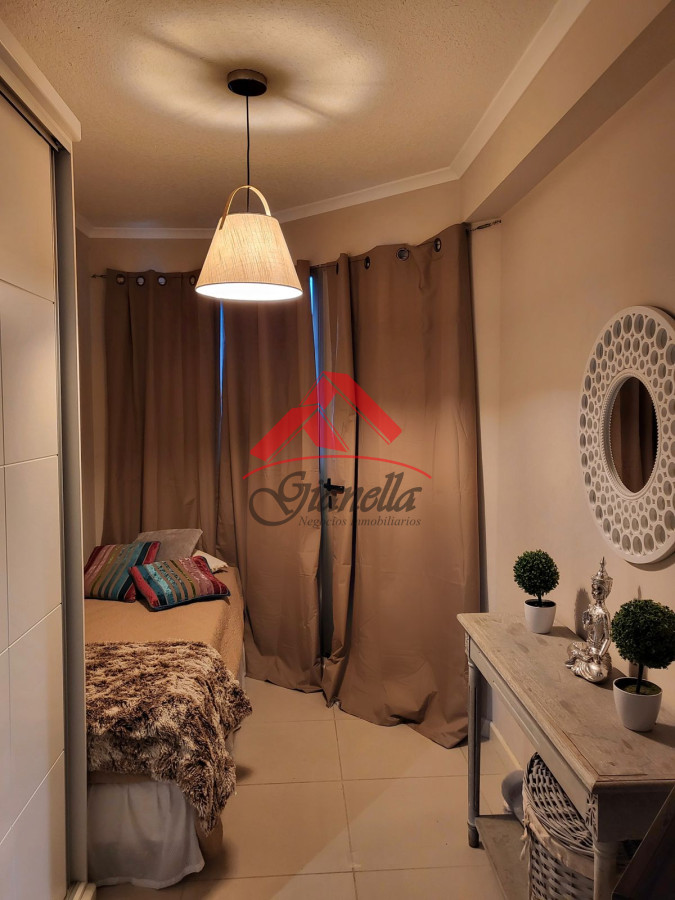 Apartamento ID.1919 - Amplio apartamento en Venta de 3 dormitorios y dependencia en Roosevelt