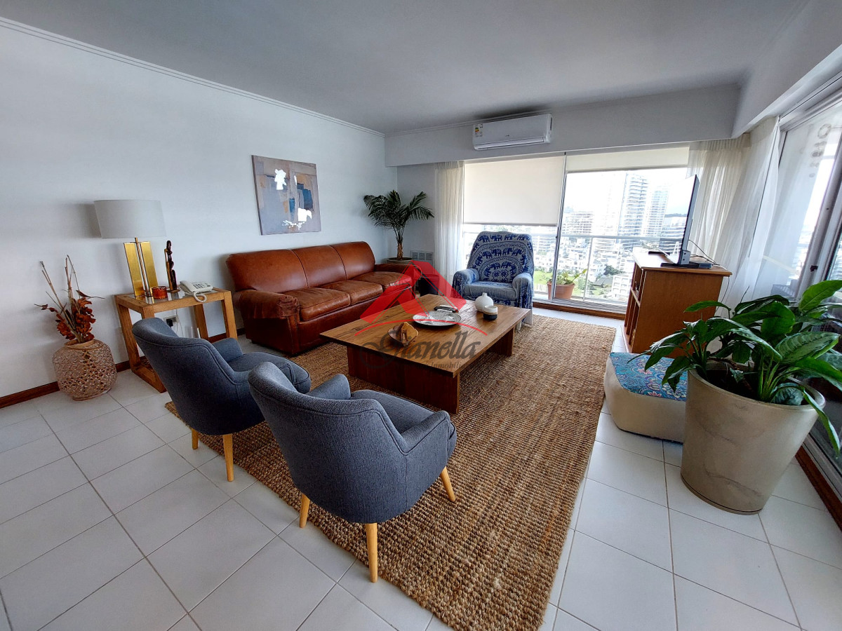 Apartamento ID.2062 - Apartamento de 3 suite y dependencia en VENTA Playa Brava