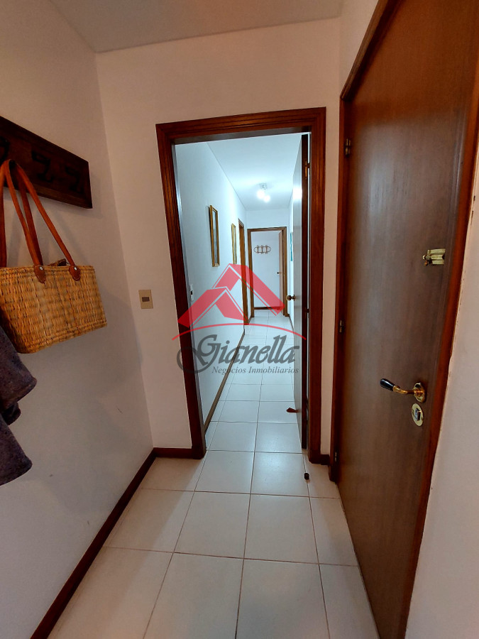 Apartamento ID.2062 - Apartamento de 3 suite y dependencia en VENTA Playa Brava